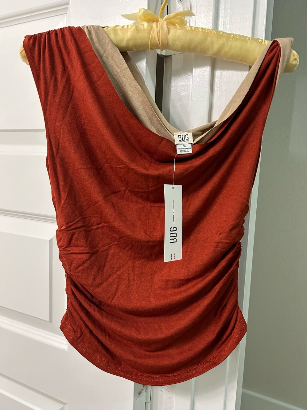BDG Sz M Twisted Rust Top